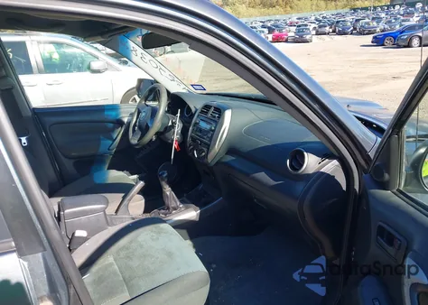 2005 Toyota Rav4 z USA, uszkodzony, nr VIN JTEGD20V650068560